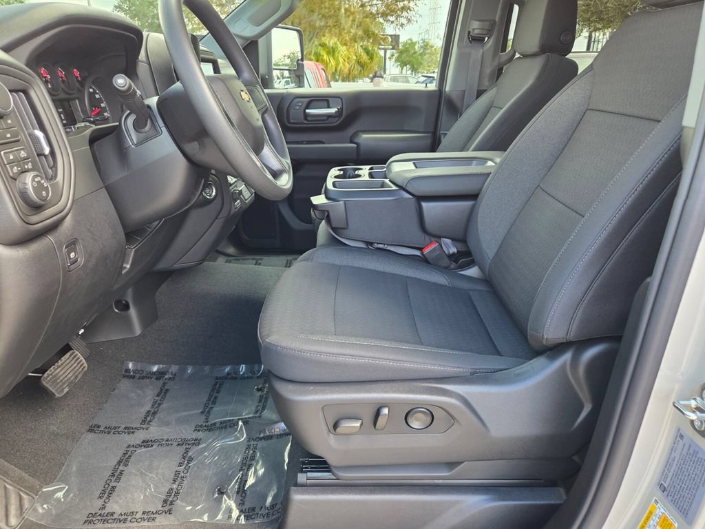 Used 2026 Chevrolet Silverado 2500 Custom w/ Custom Value Package AWD/4WD image 7