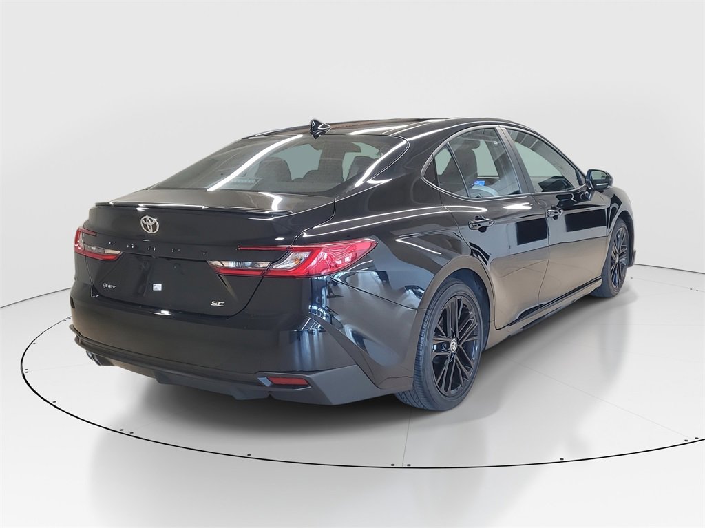 Used 2025 Toyota Camry SE w/ Convenience Package image 7