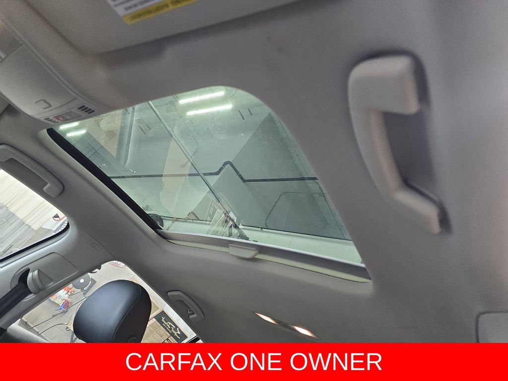 Used 2017 Volkswagen Golf Wolfsburg Edition image 30