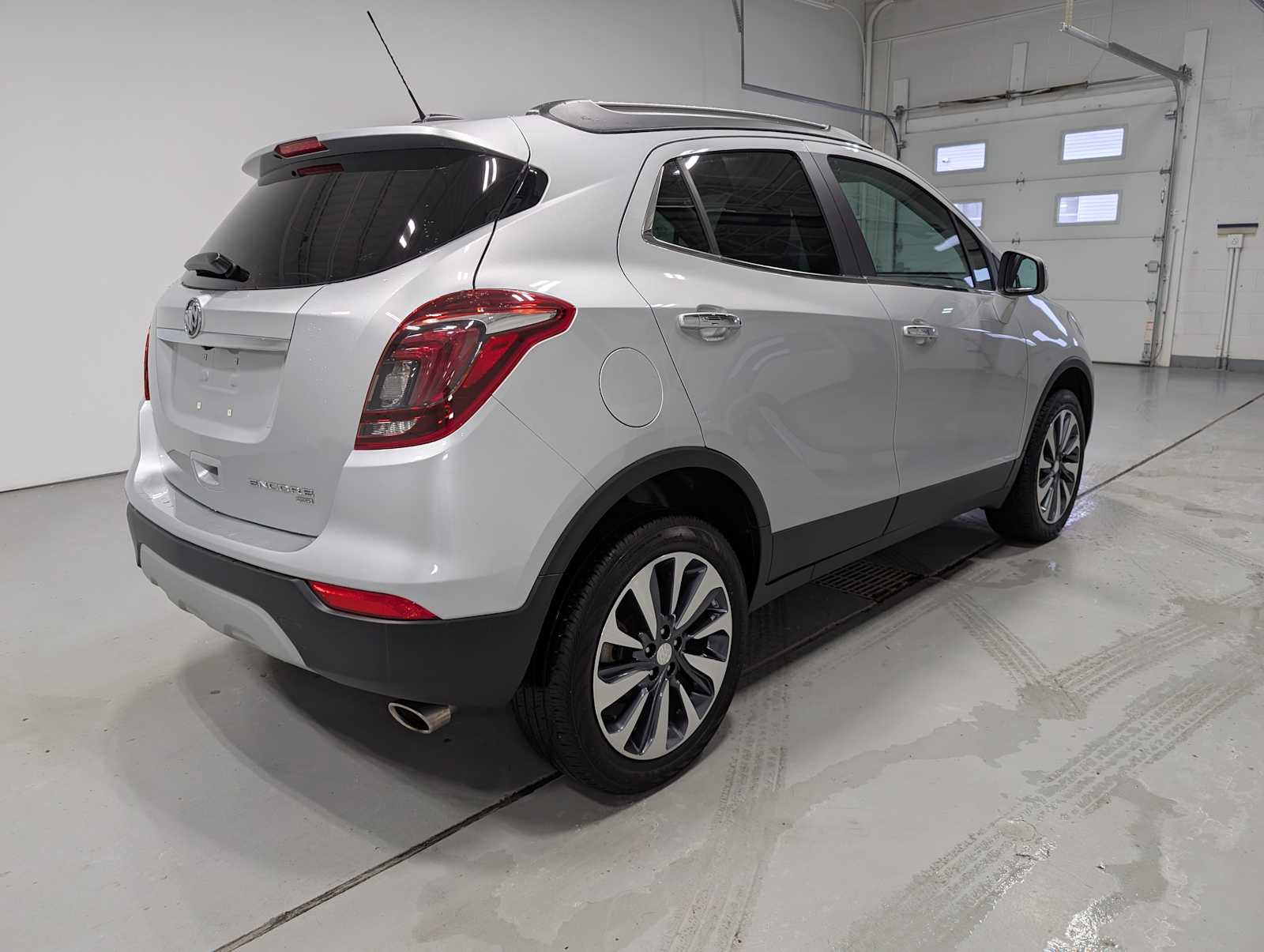 Used 2022 Buick Encore Preferred w/ Safety Package image 8