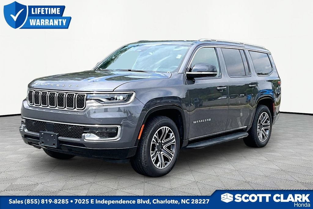 Used 2023 Jeep Wagoneer 4WD w/ Premium Group I image 3