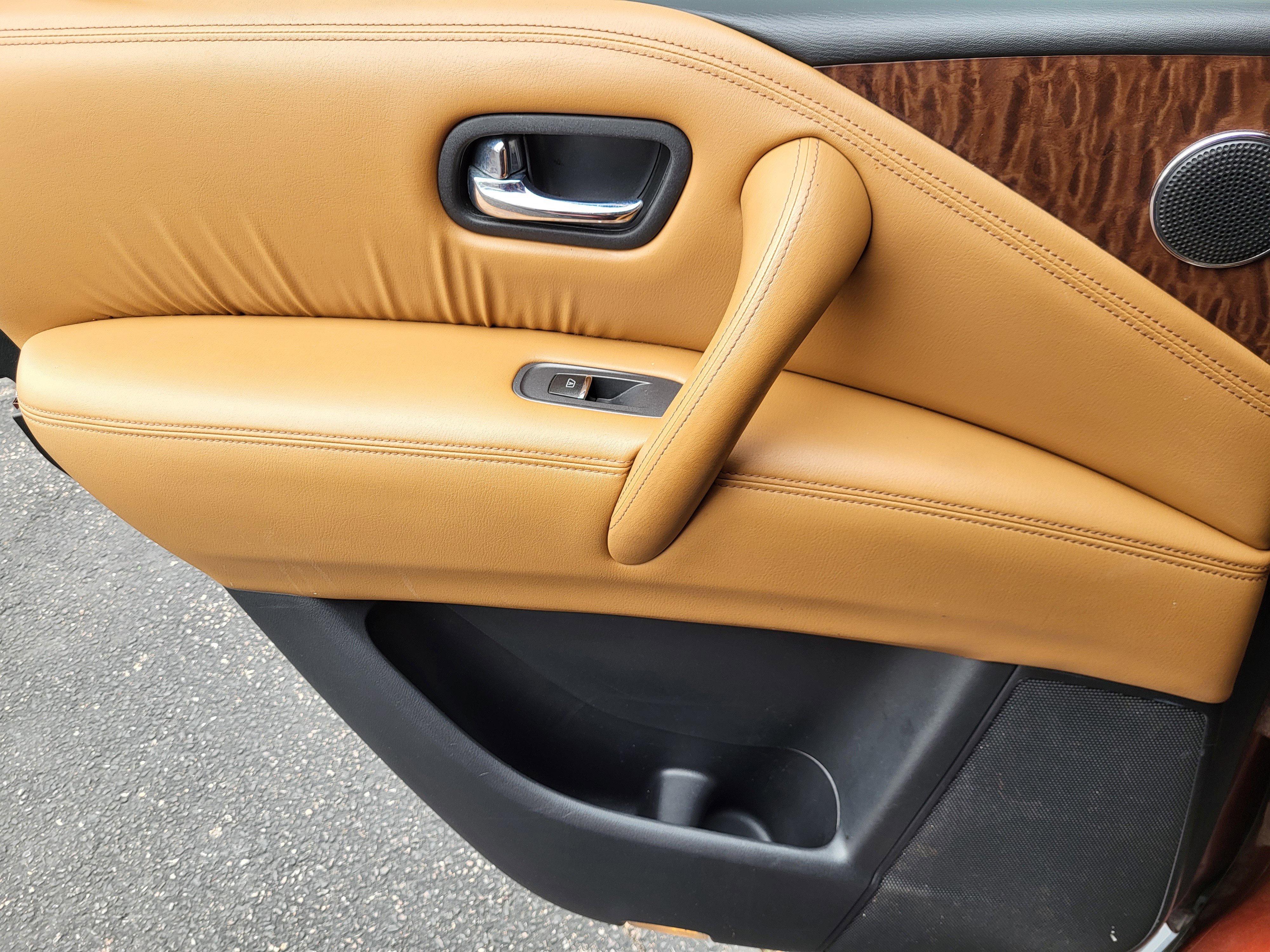 Used 2017 Nissan Armada Platinum w/ Interior Lighting Package image 14