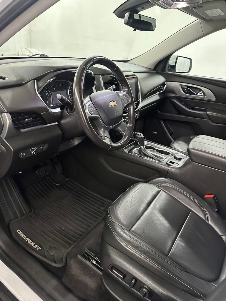 Used 2019 Chevrolet Traverse RS image 10