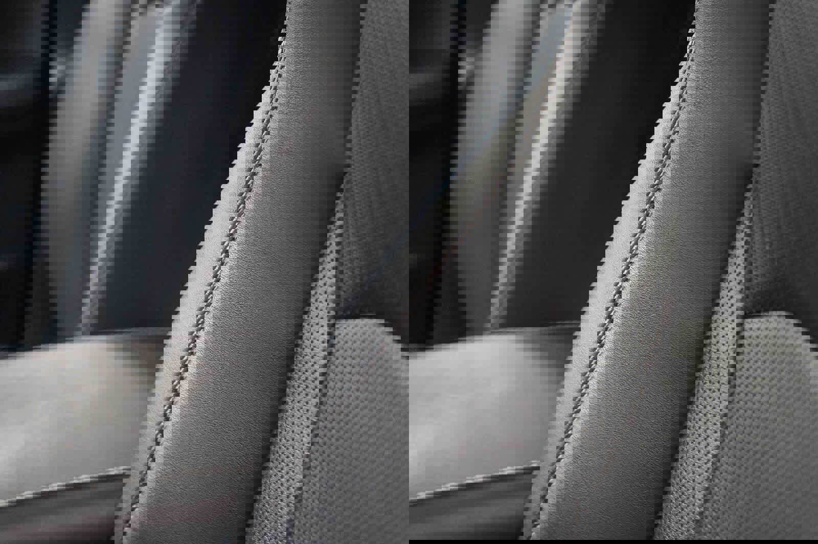 Used 2021 Lexus RX 450hL AWD w/ Premium Package image 20