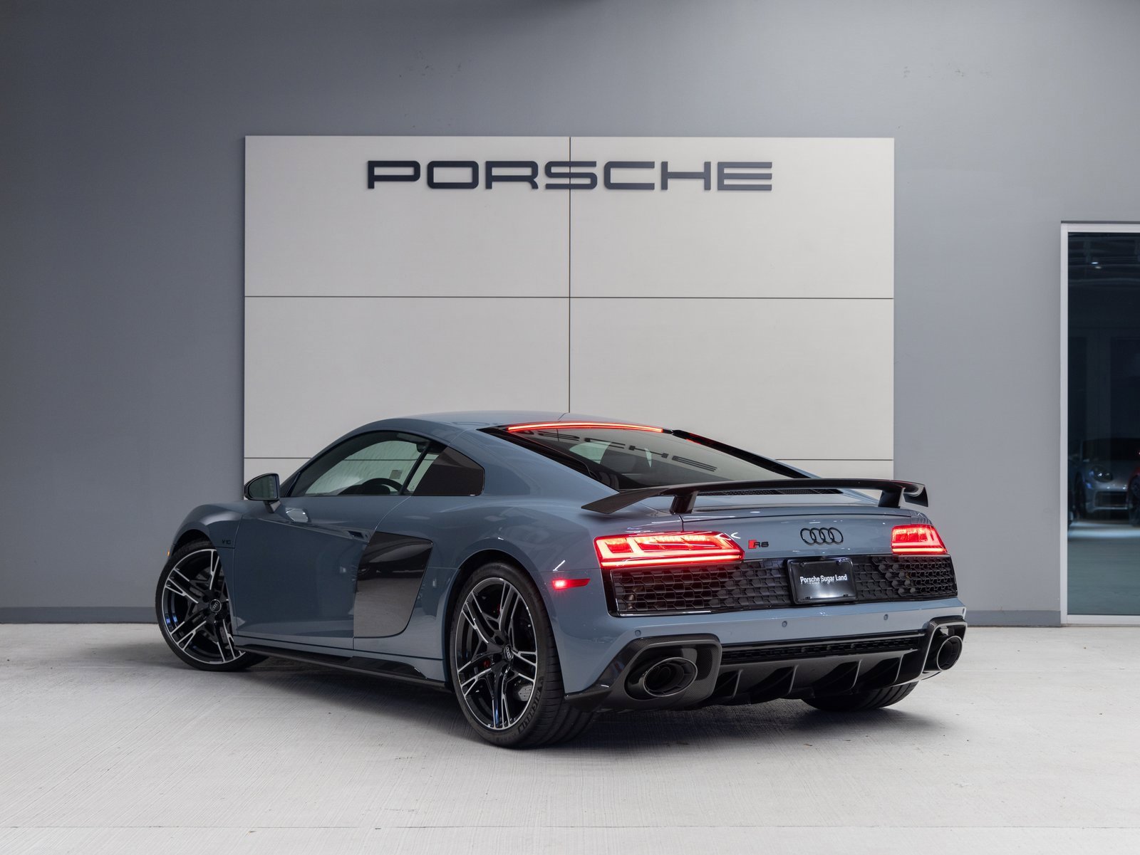 Used 2020 Audi R8 V10 performance image 3