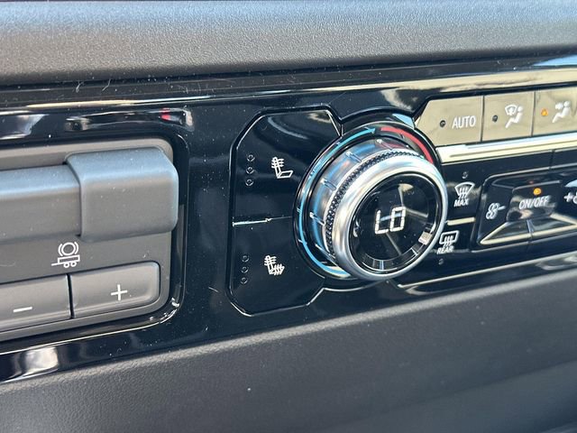 New 2026 GMC Sierra 1500 Elevation w/ LPO, Elevation Black Package image 17