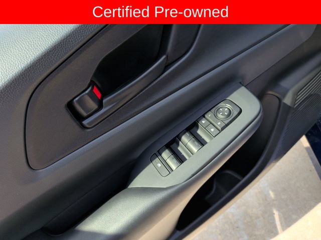 Certified 2025 Toyota Prius LE FWD image 10