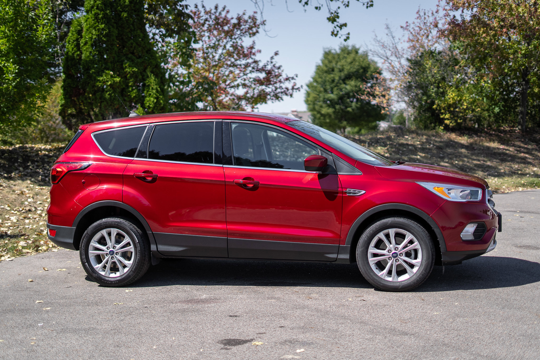 Certified 2019 Ford Escape SE image 4