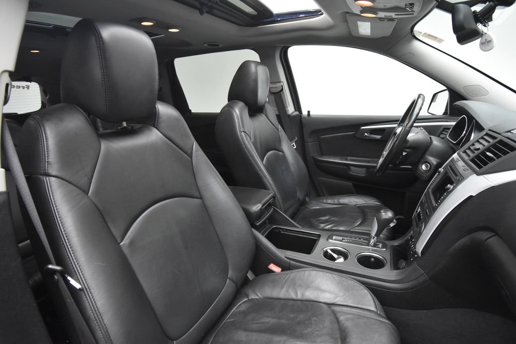Used 2010 Chevrolet Traverse LT w/ Personal Connectivity Package AWD/4WD image 16
