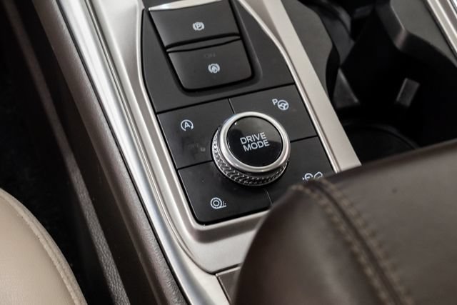 Used 2020 Ford Explorer Platinum w/ Premium Technology Package AWD/4WD image 23