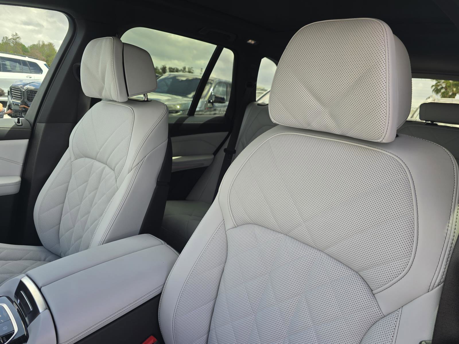 New 2026 BMW X5 sDrive40i w/ M Sport Package image 16