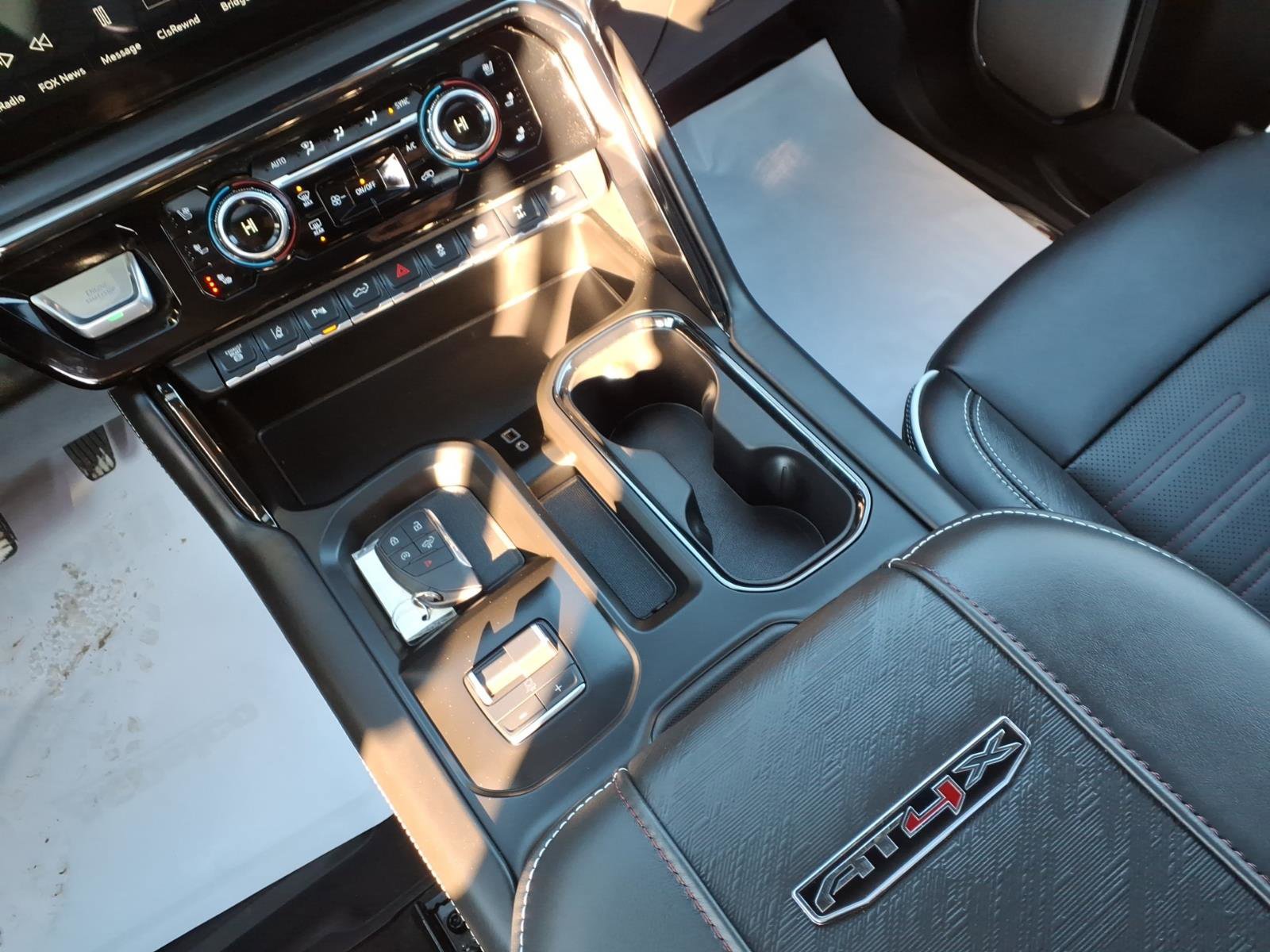 Used 2025 GMC Sierra 2500 AT4X image 20