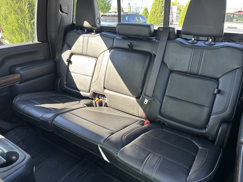 Used 2023 Chevrolet Silverado 3500 High Country AWD/4WD image 25