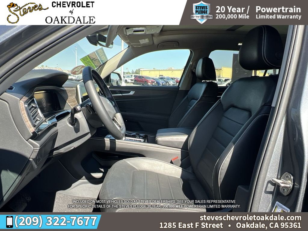 Used 2024 Volkswagen Atlas SEL AWD/4WD image 24