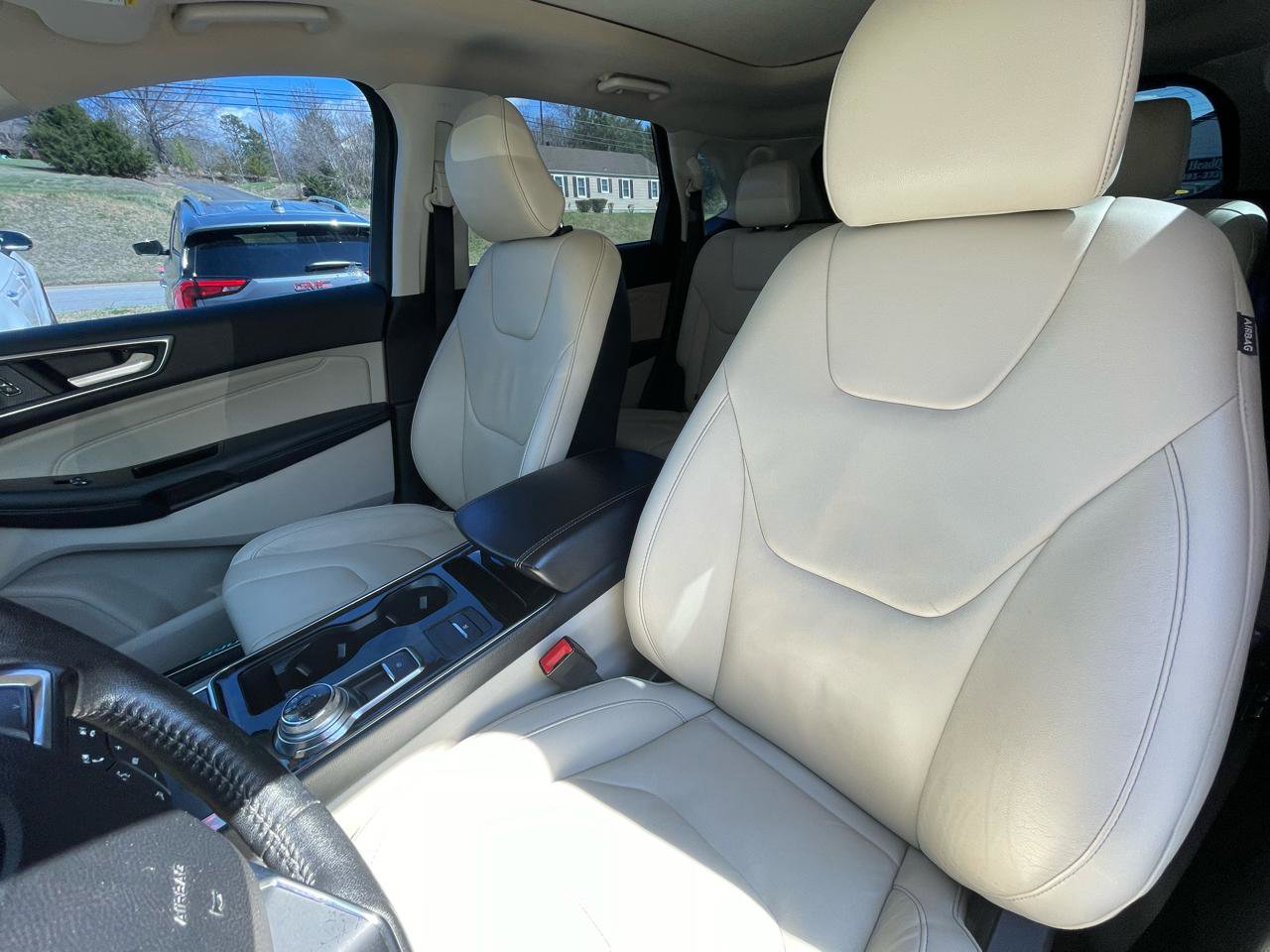 Used 2019 Ford Edge Titanium w/ Cold Weather Package image 16