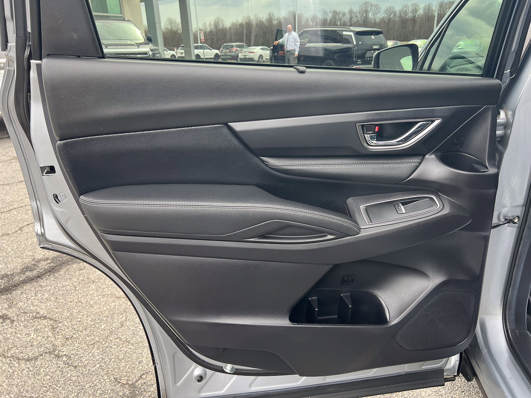 Used 2023 Subaru Ascent Limited image 28