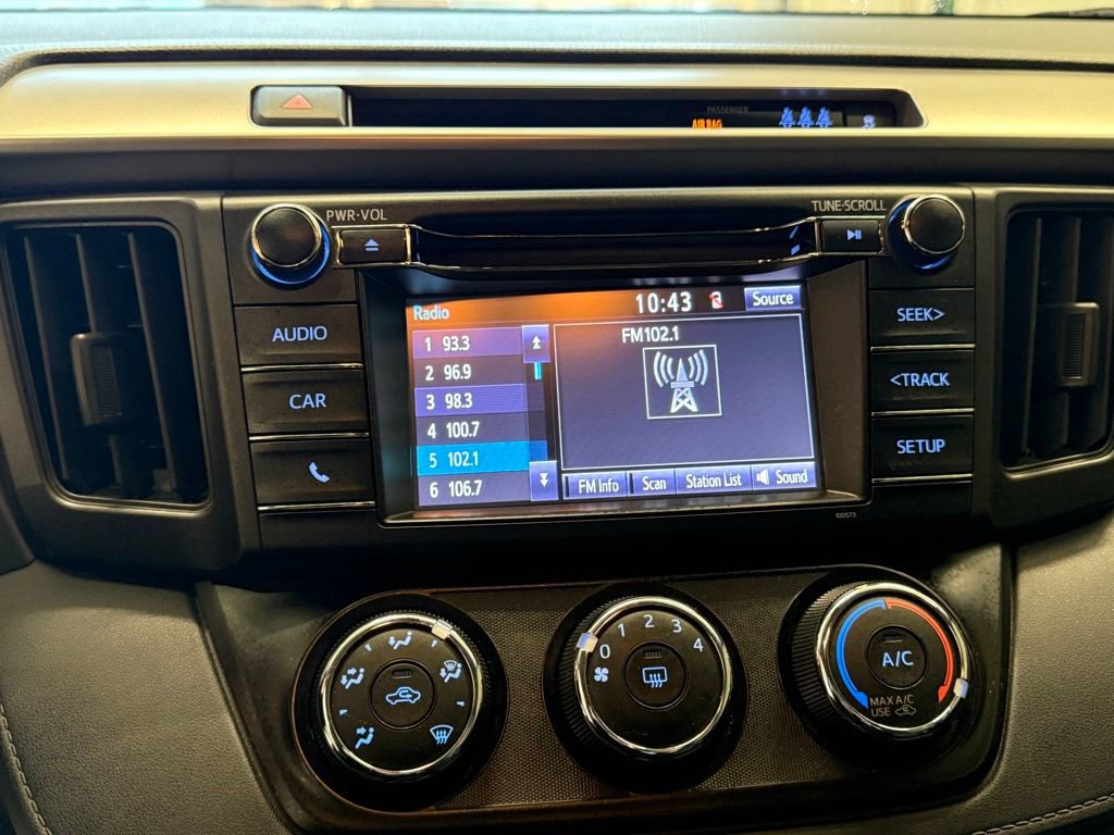 Used 2018 Toyota RAV4 LE image 24