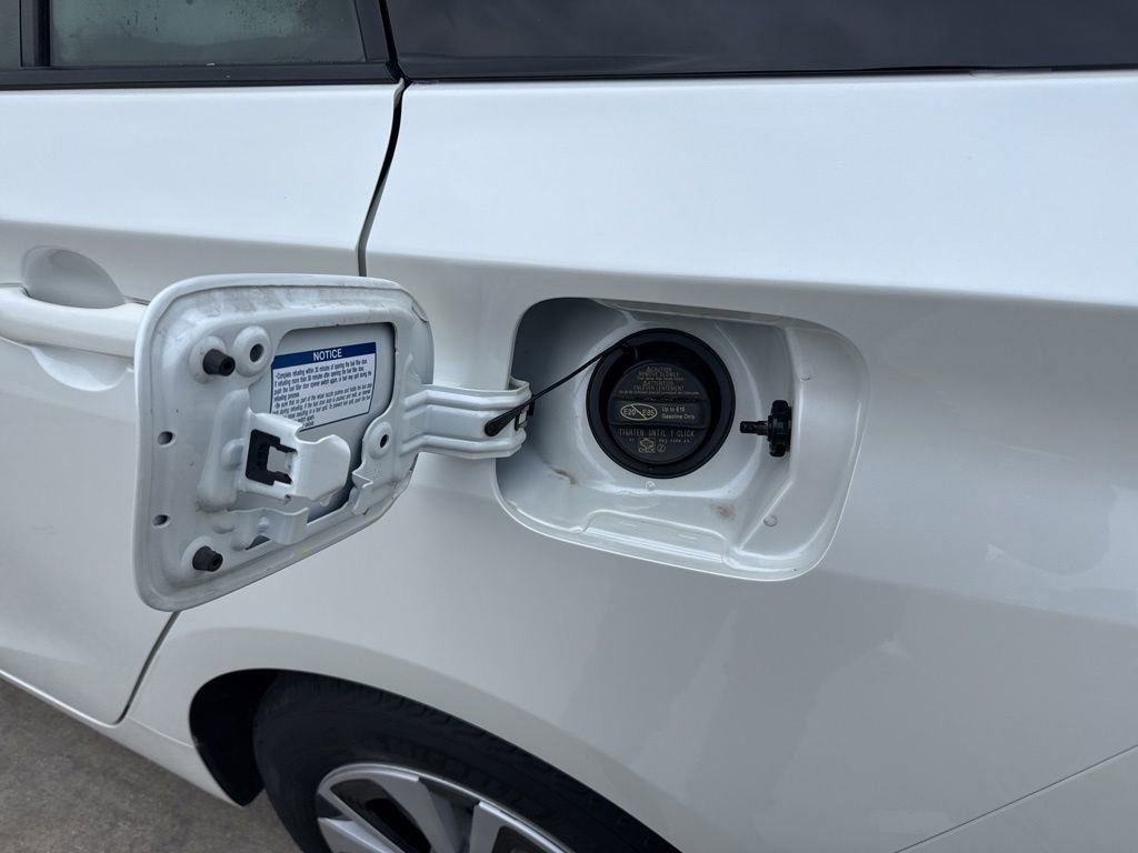 Used 2018 Toyota Prius Prime Premium image 48