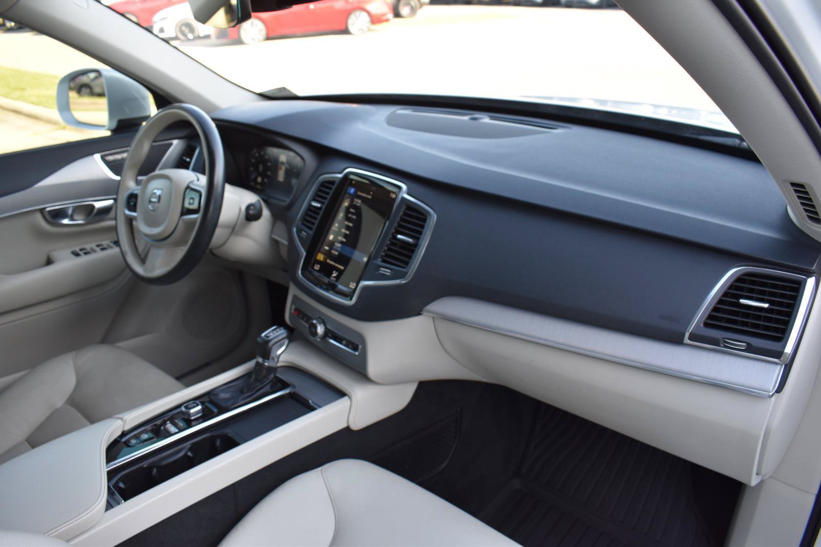 Used 2021 Volvo XC90 T5 Momentum w/ Protection Package Premier FWD image 75