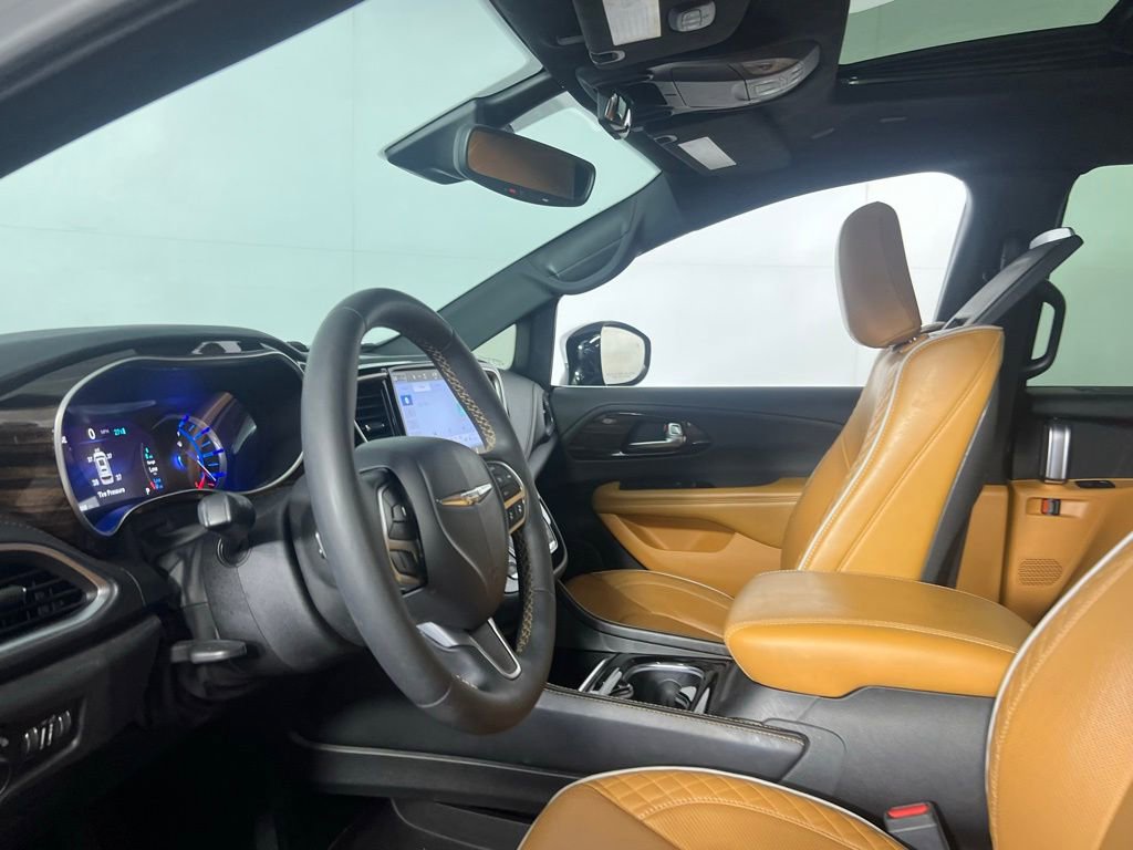 Used 2023 Chrysler Pacifica Pinnacle image 23