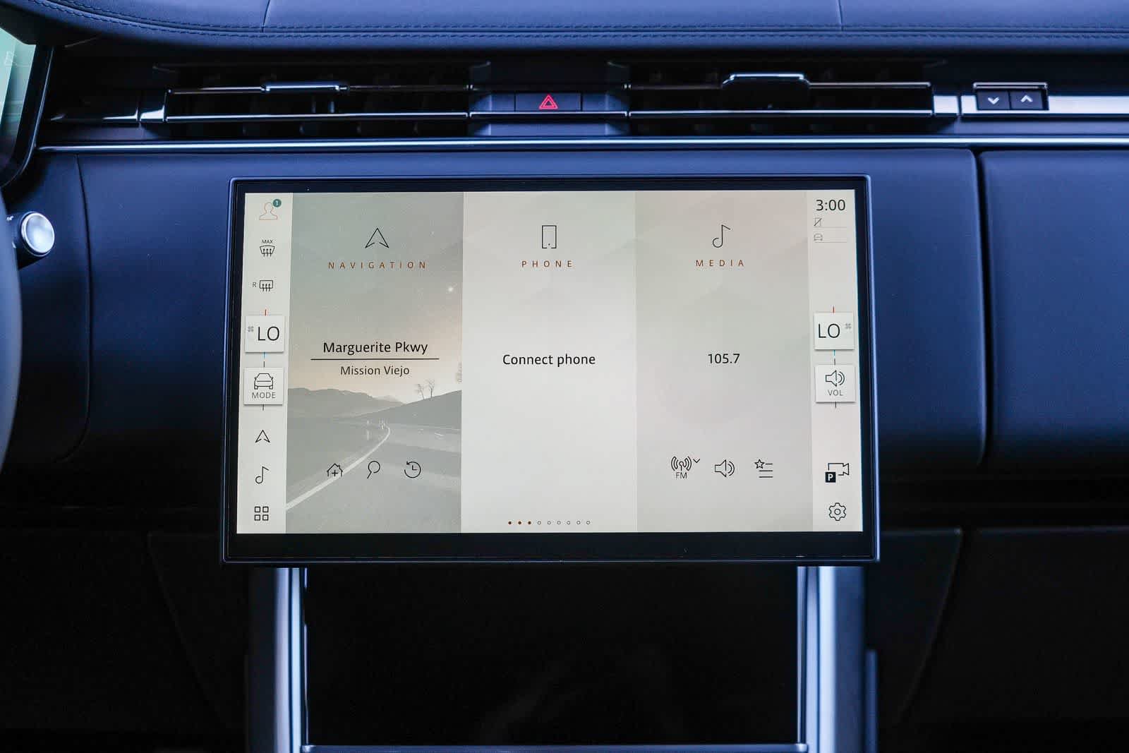 New 2026 Land Rover Range Rover SE AWD/4WD image 13
