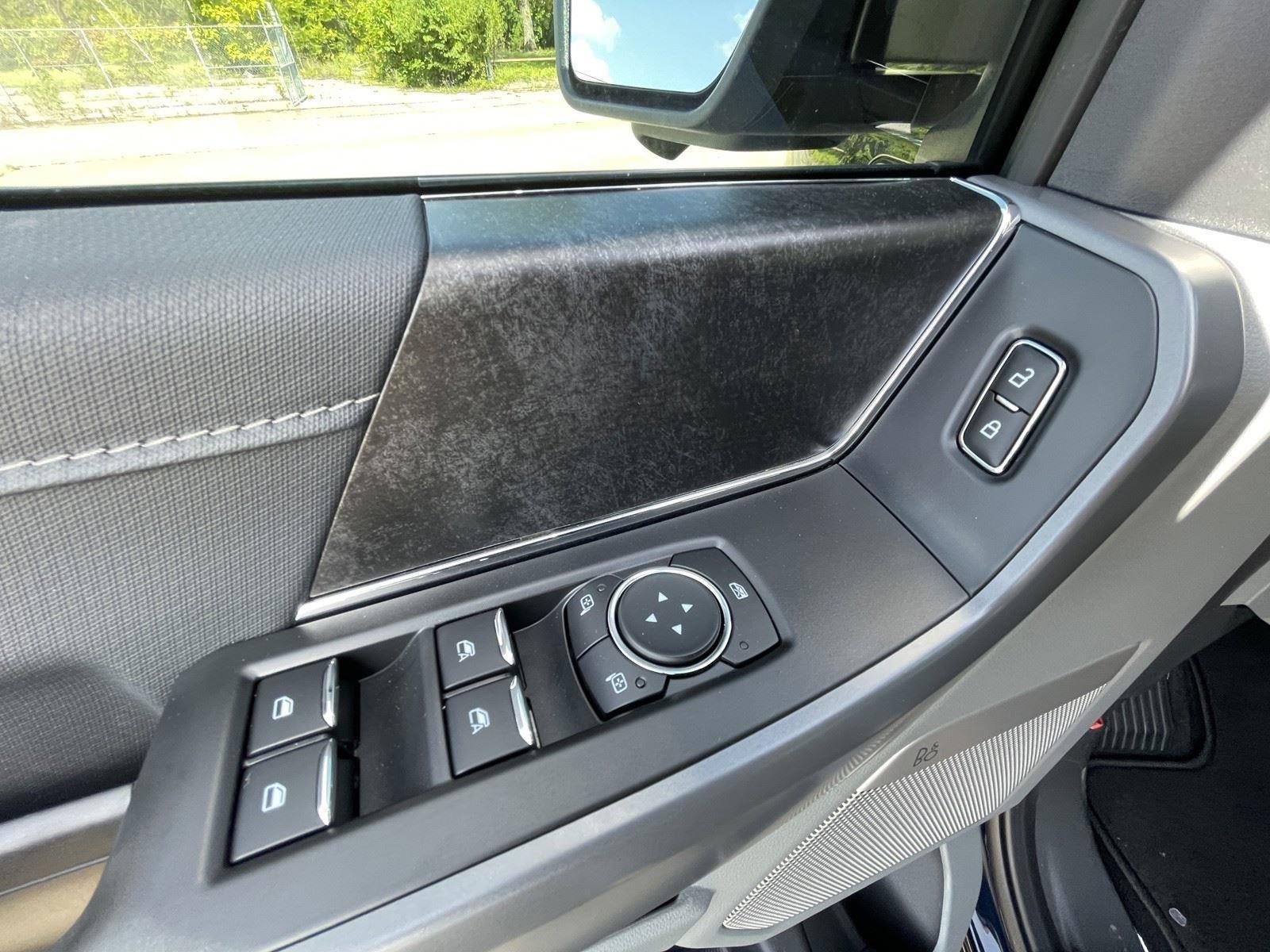 New 2025 Ford F150 Lightning Flash AWD/4WD image 35