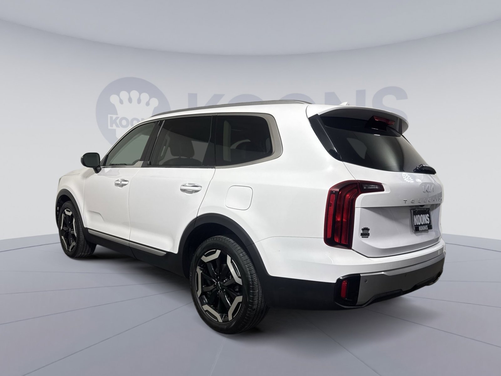 Used 2024 Kia Telluride S w/ S Sunroof Package image 4