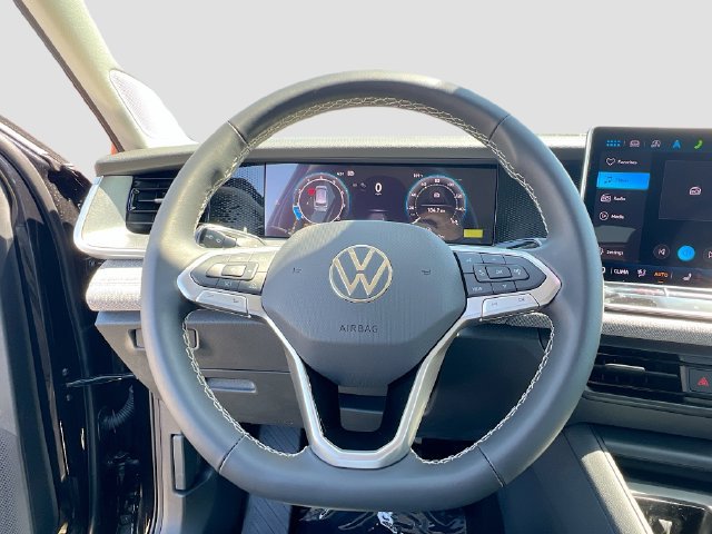 New 2025 Volkswagen Tiguan S FWD image 11