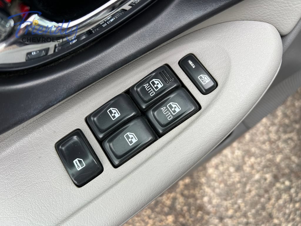 Used 2005 Chevrolet TrailBlazer LS w/ LS Preferred Equipment Group AWD/4WD image 29