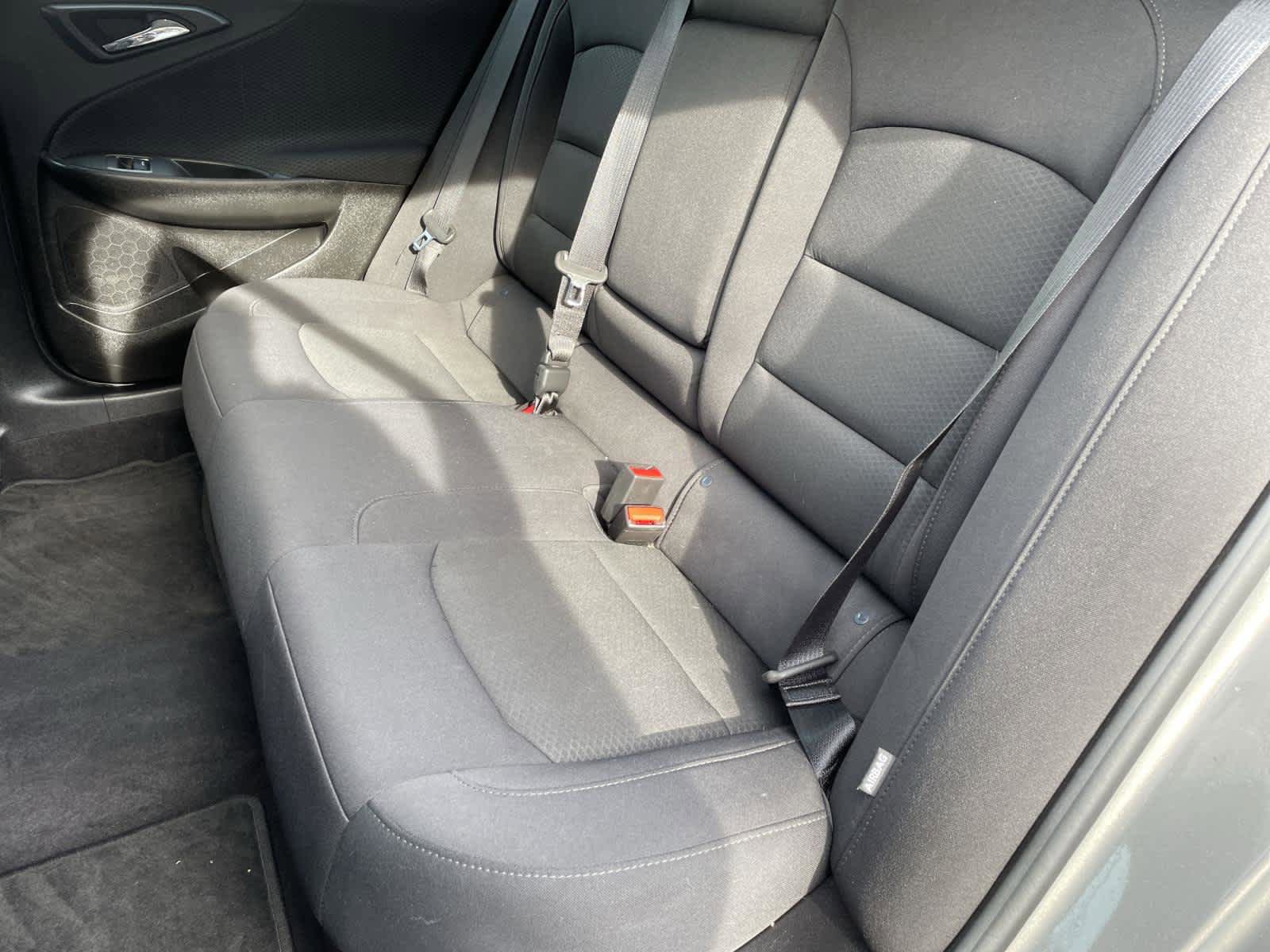 Used 2017 Chevrolet Malibu LT image 14