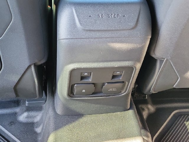 Used 2022 Ford Bronco Badlands w/ Sasquatch Package AWD/4WD image 36