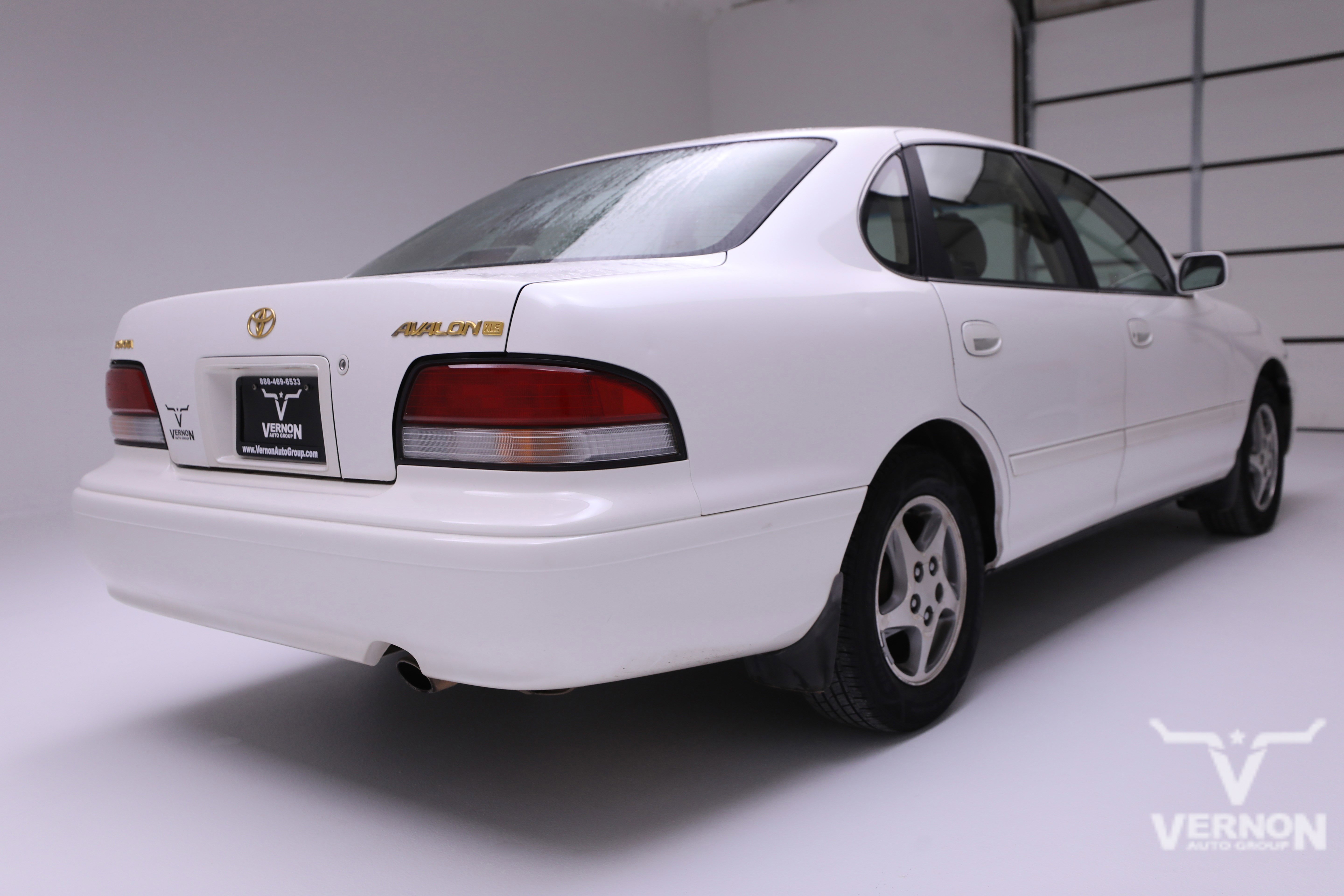 Used 1997 Toyota Avalon XL image 5