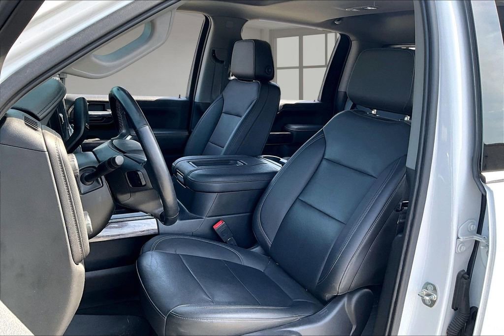 Used 2022 Chevrolet Silverado 2500 LTZ w/ LTZ Plus Package image 22