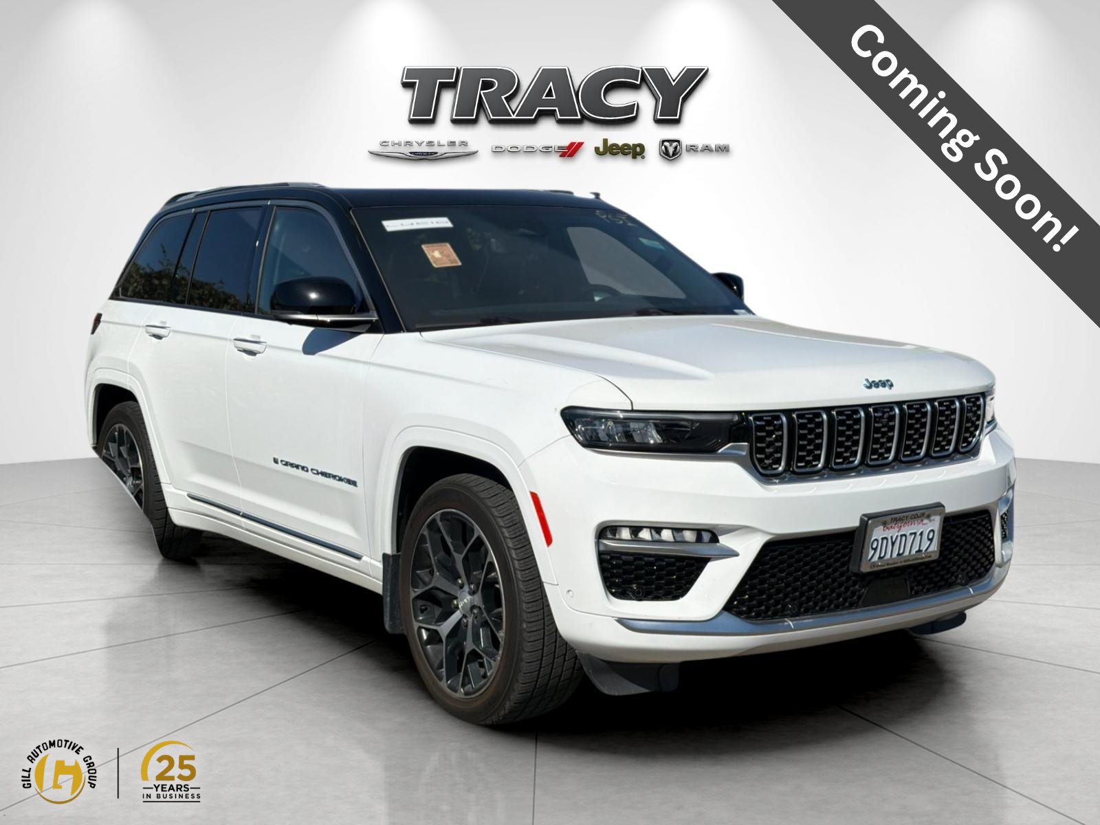 Used 2022 Jeep Grand Cherokee Summit AWD/4WD image 1