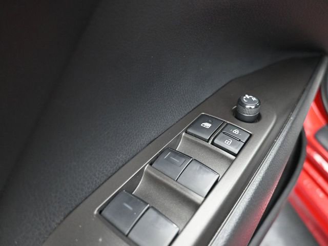 Used 2023 Toyota Camry SE FWD image 10