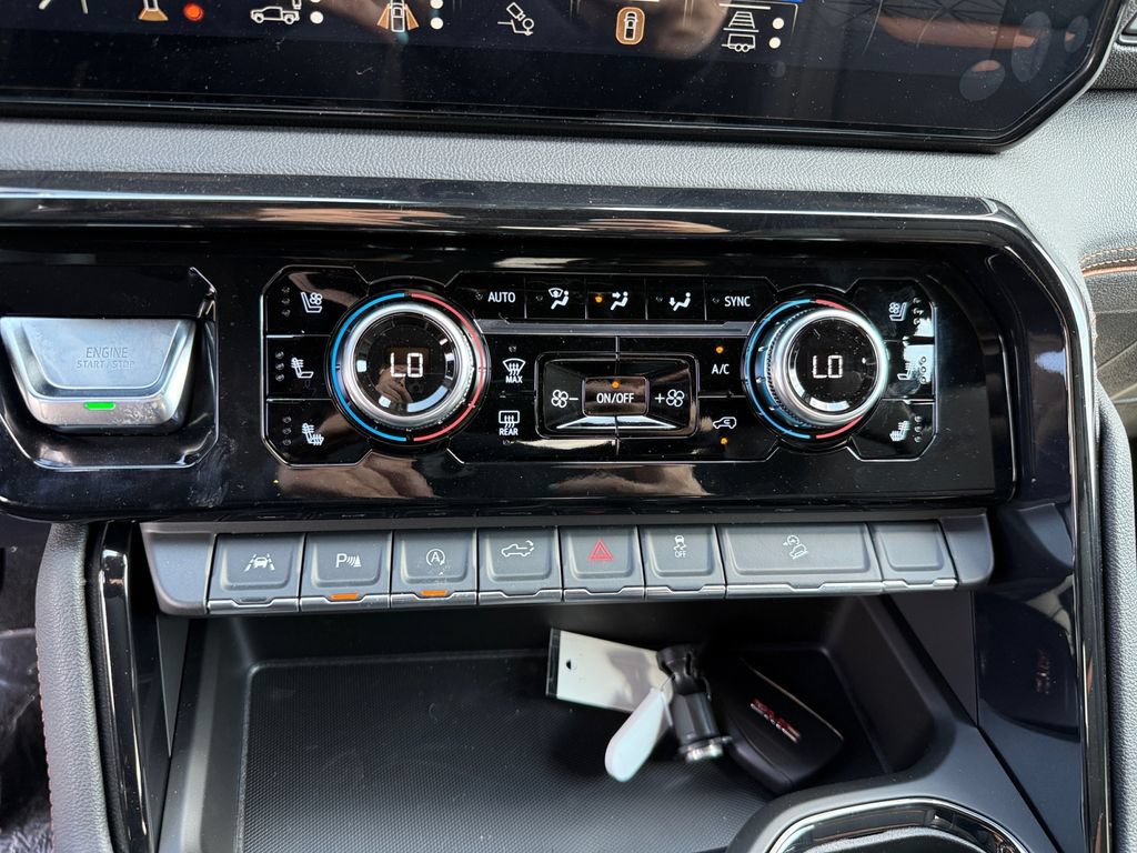 New 2026 GMC Sierra 1500 AT4 w/ AT4 Premium Package AWD/4WD image 23