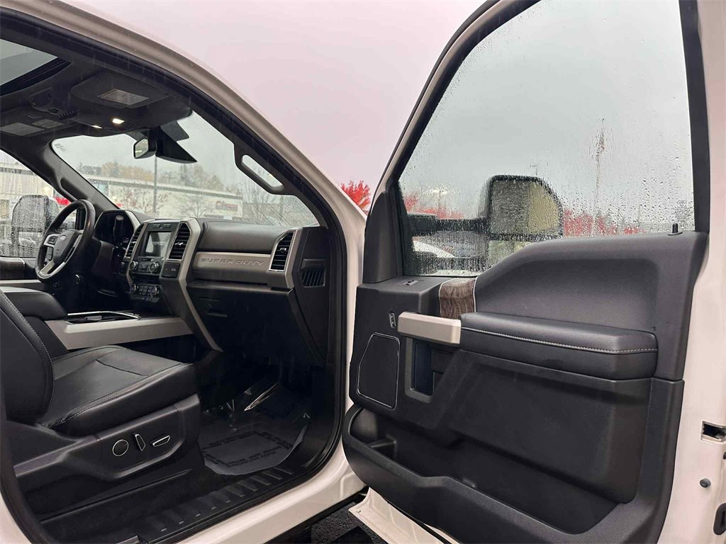 Used 2018 Ford F350 Lariat w/ Lariat Ultimate Package image 13