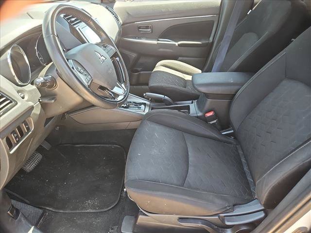 Used 2020 Mitsubishi Outlander Sport SE FWD image 15