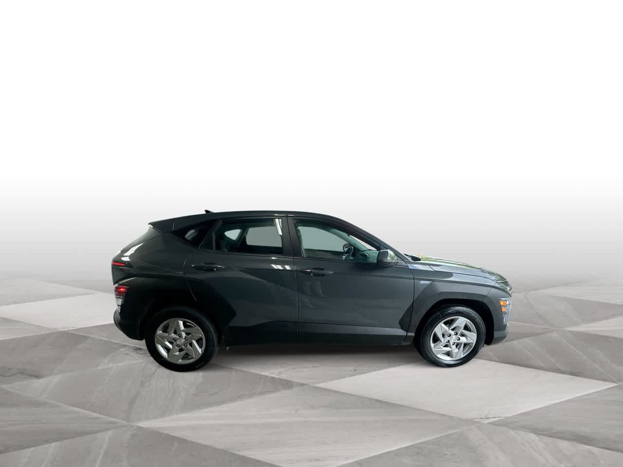 Used 2025 Hyundai Kona SE FWD image 9