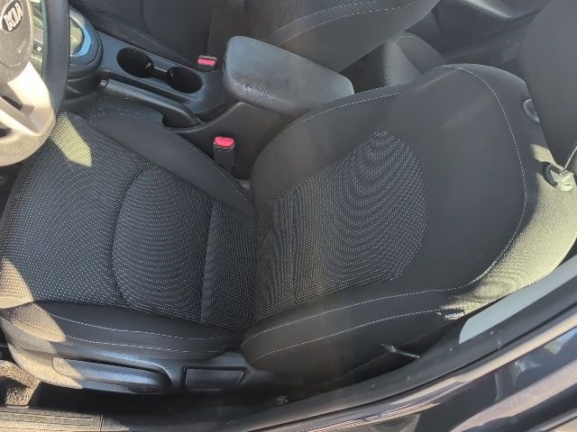 Used 2019 Kia Forte LXS image 15