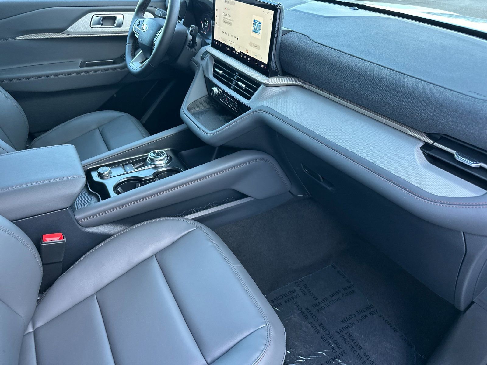 New 2026 Ford Explorer Active w/ Active Comfort Package image 17