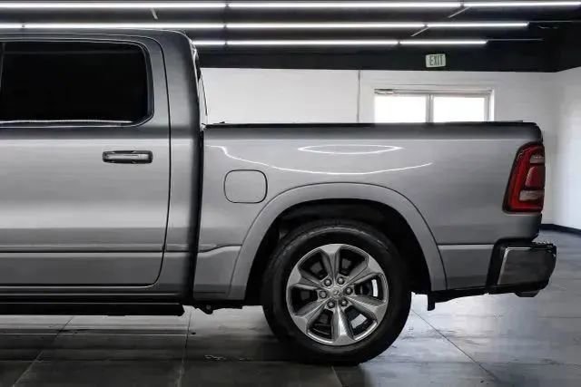 Used 2019 RAM 1500 Limited w/ Advanced Safety Group AWD/4WD image 17
