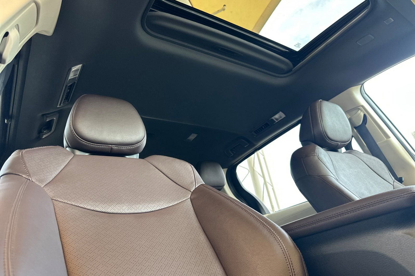 Certified 2023 Toyota Sienna Platinum image 22