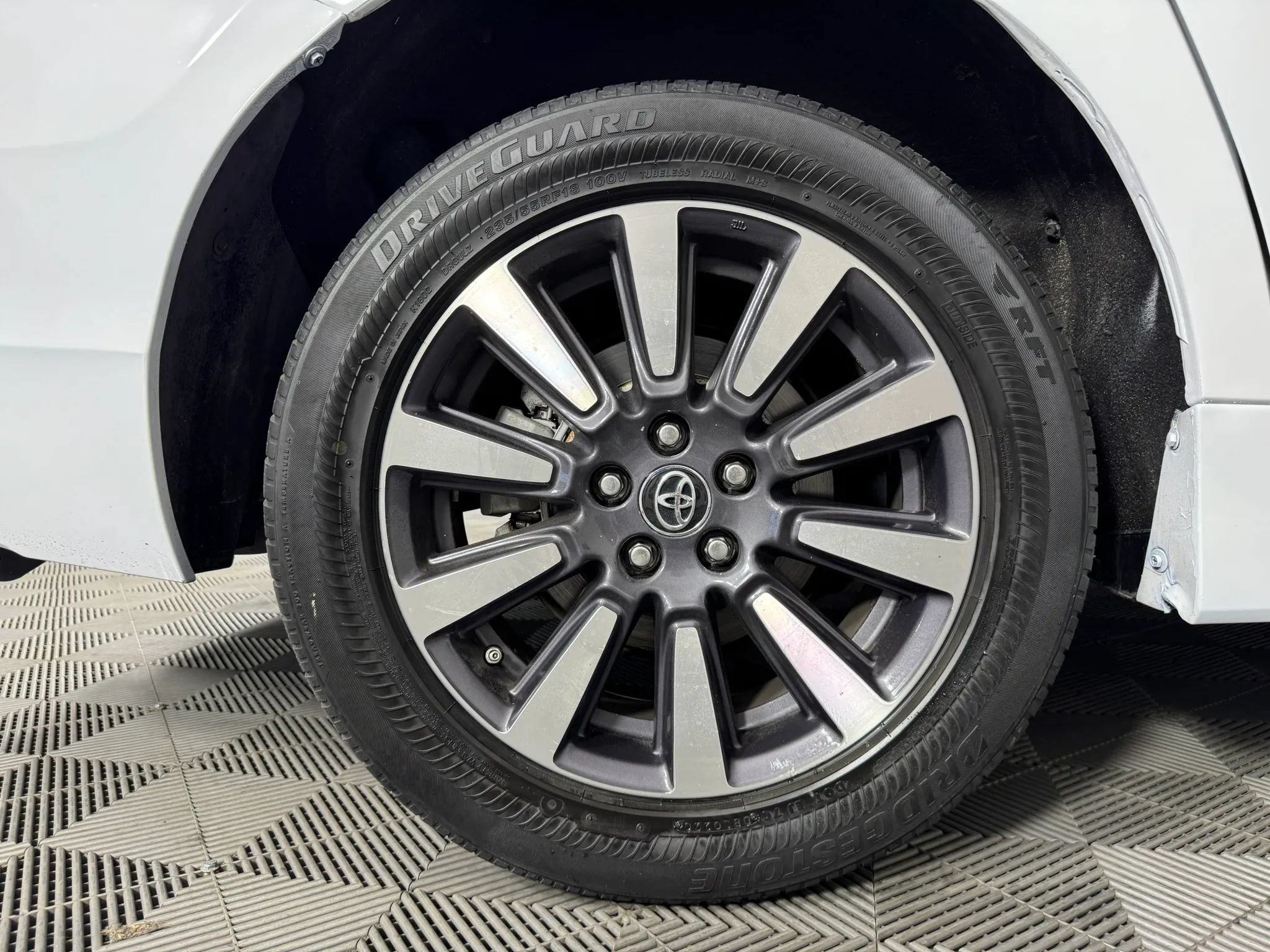 Used 2019 Toyota Sienna LE AWD/4WD image 43