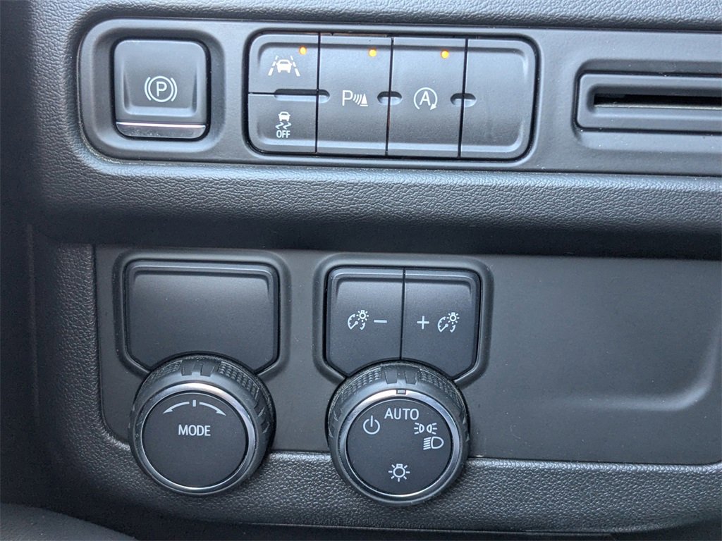 Used 2024 Chevrolet Tahoe Premier image 23