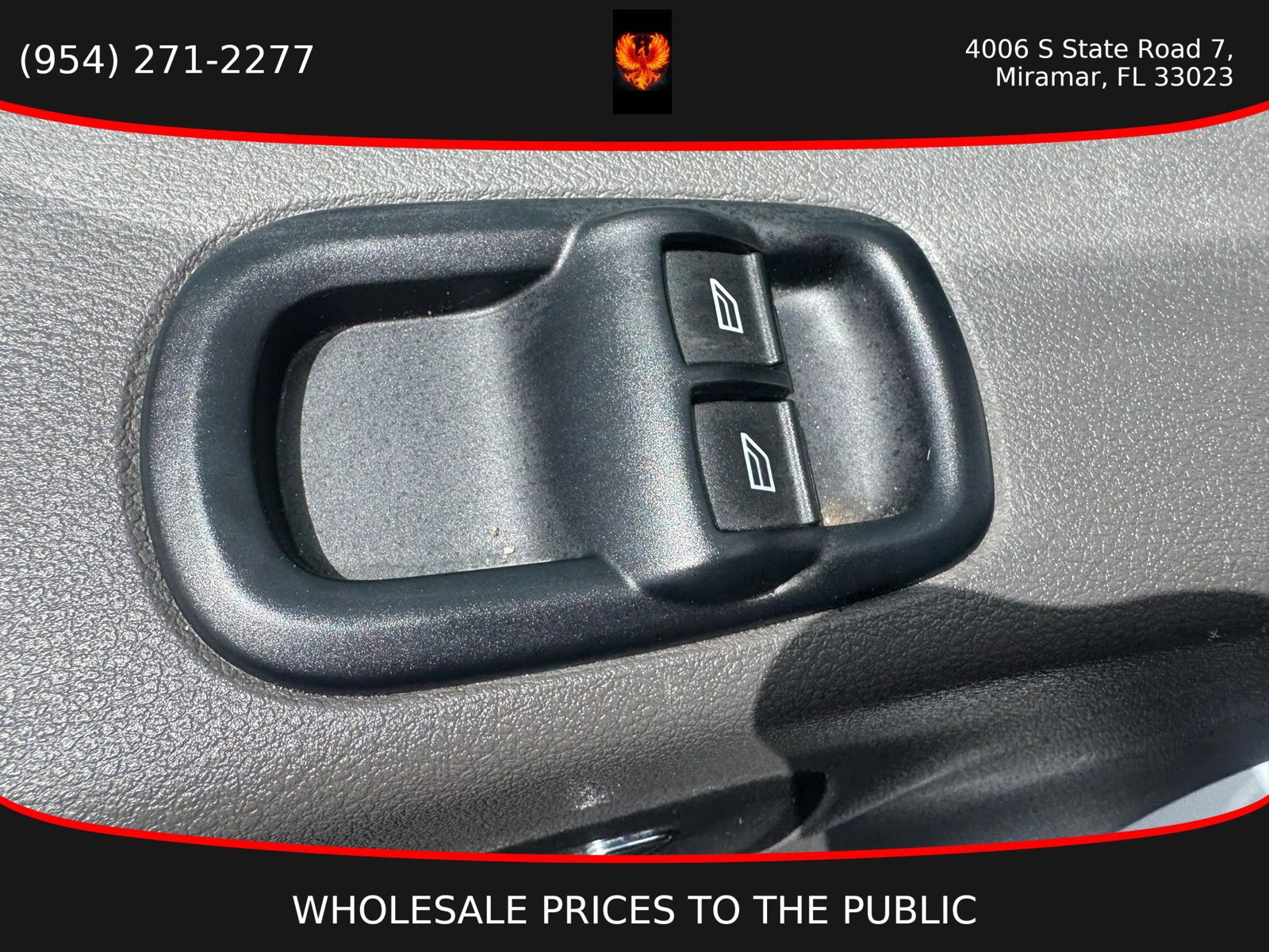 Used 2022 Ford E-Transit 148 High Roof Extended RWD image 12