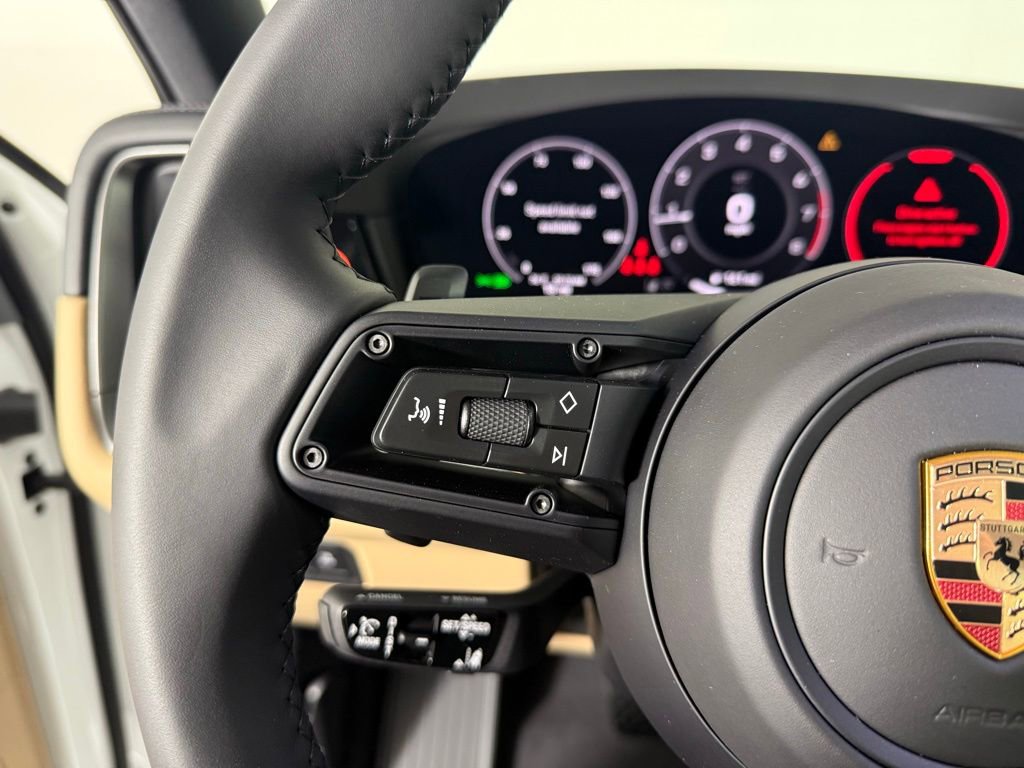 New 2026 Porsche Cayenne Coupe image 39