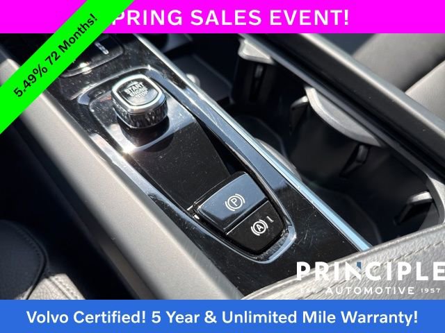 Certified 2025 Volvo XC60 B5 Plus image 19