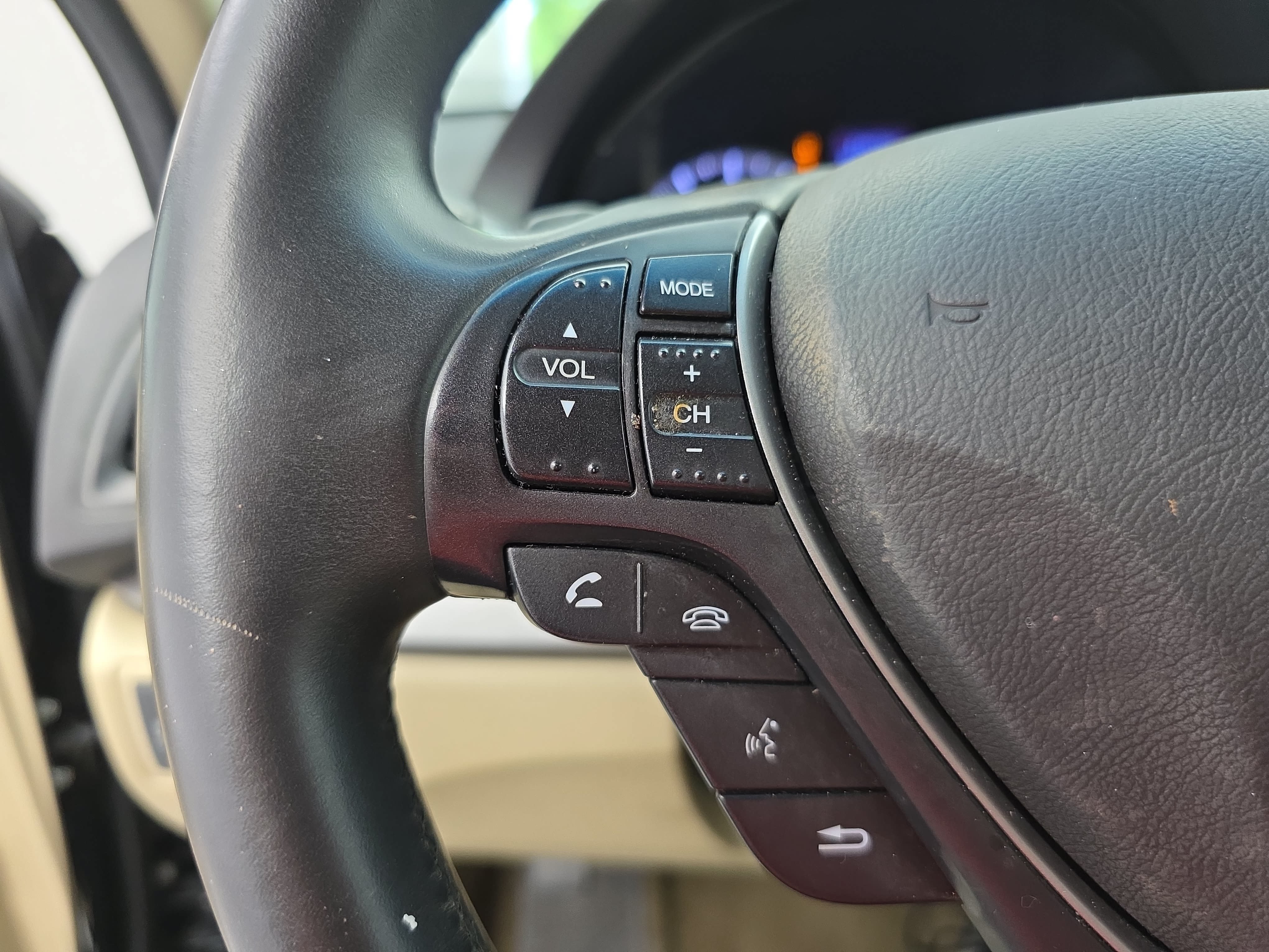 Used 2015 Acura RDX FWD image 16