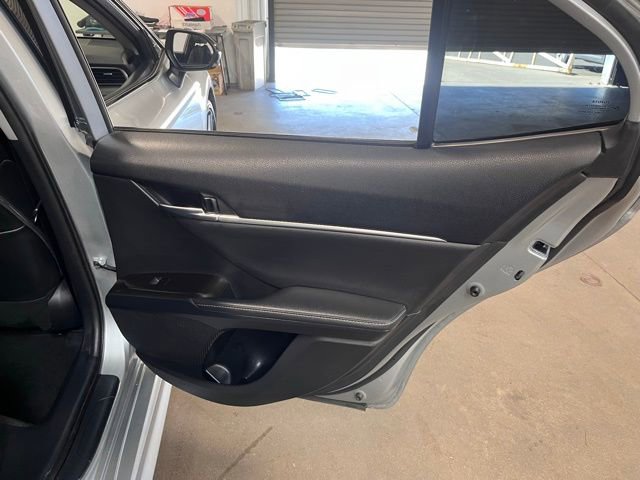 Used 2022 Toyota Camry XSE w/ Navigation Package image 16